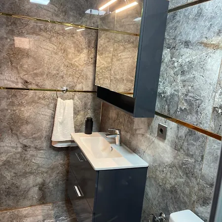 Yenice Apartment *