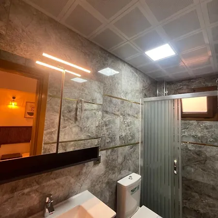 Yenice Apartment *