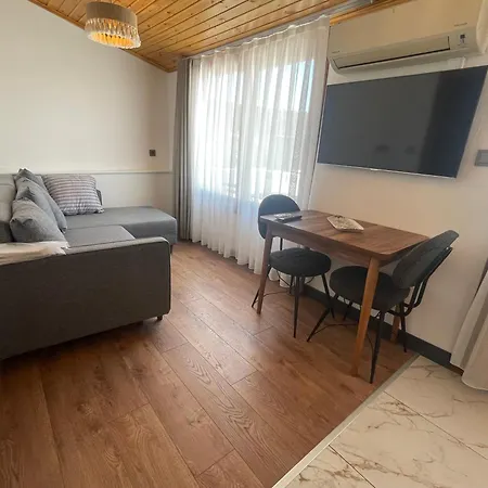 Yenice Apartment *